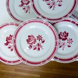 6 flat plates with red flowers
