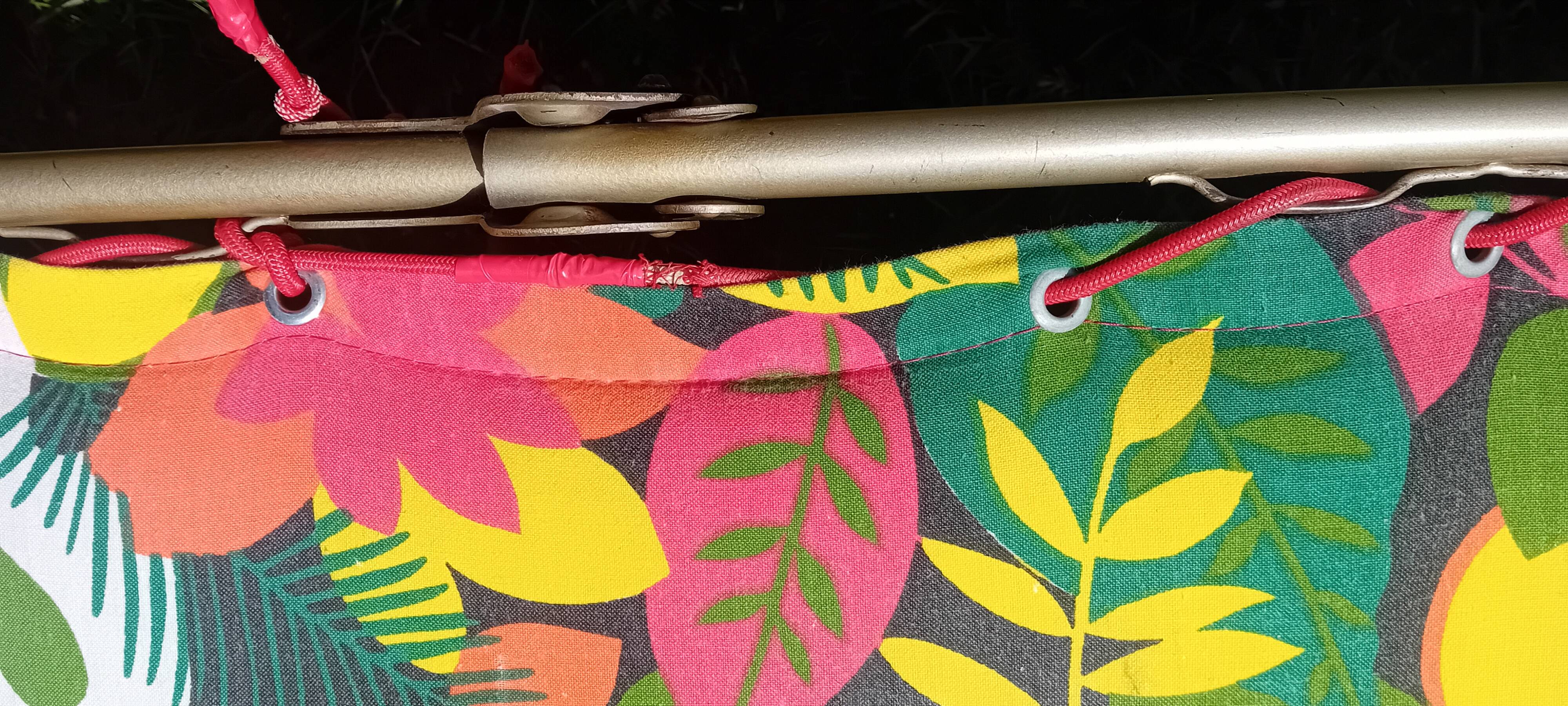 Vintage Deckchair-Camp Bed