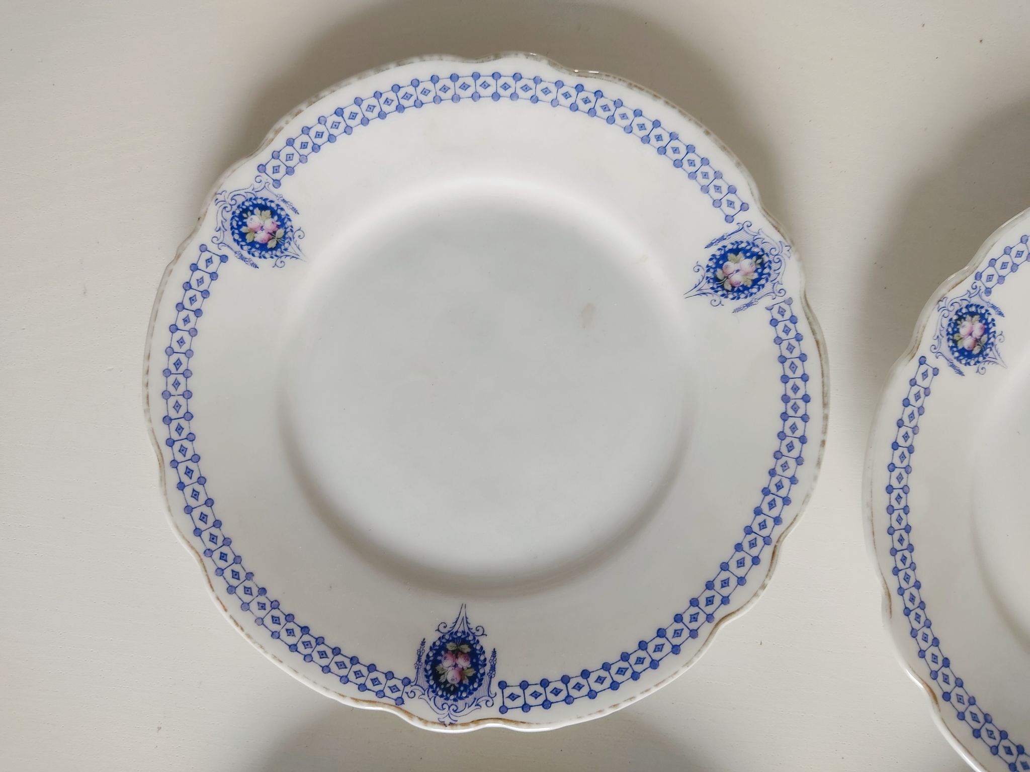 Set of 7 Muller Selb dessert plates