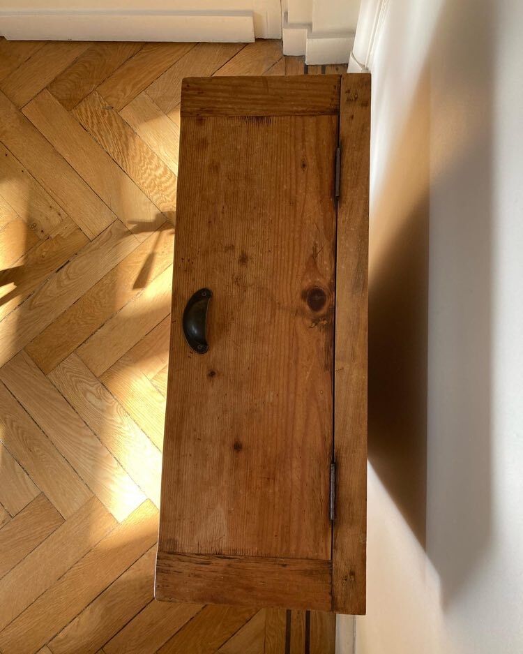 Bread hutch