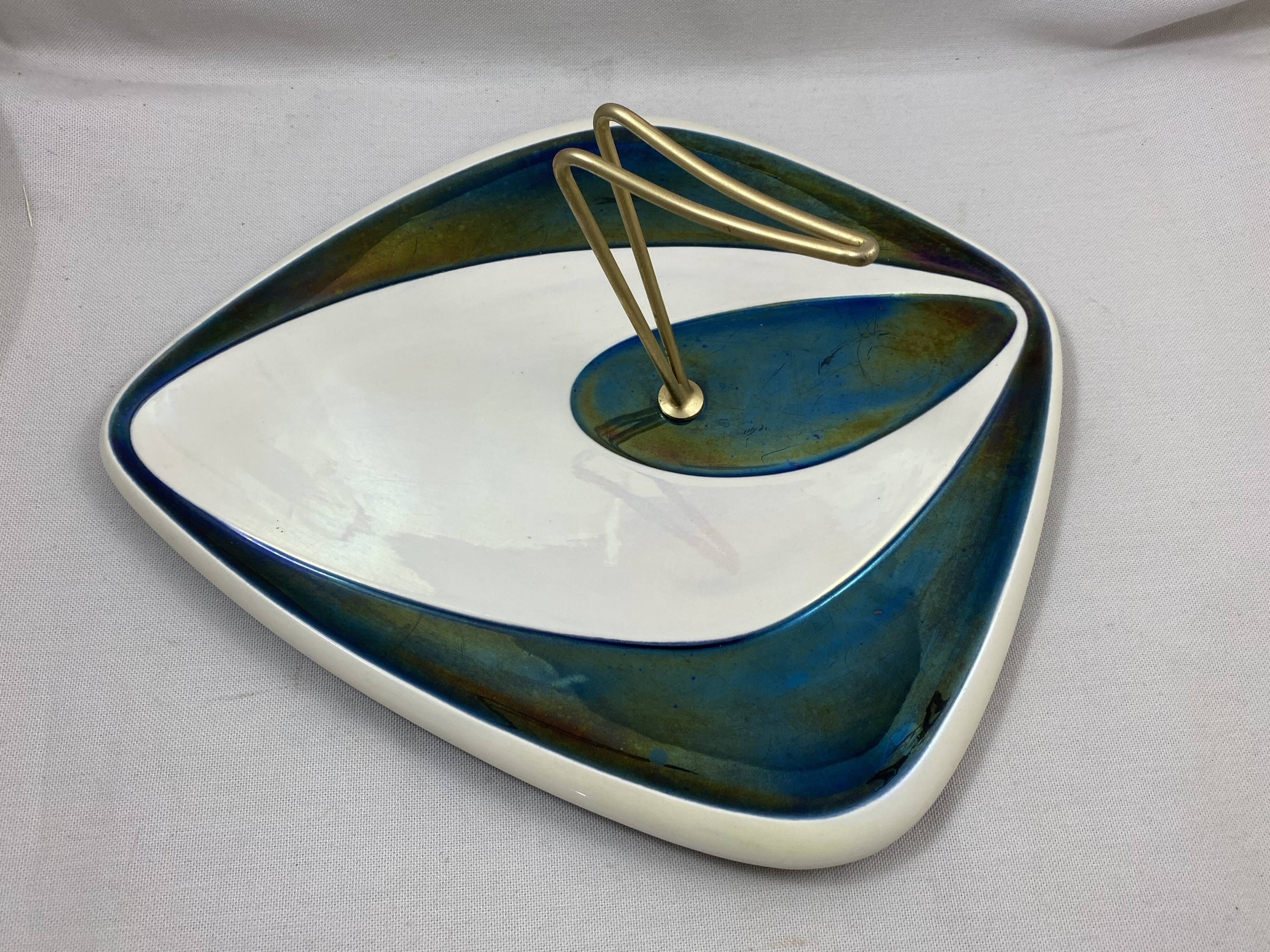 Verceram France's iridescent black and white vintage cheese platter