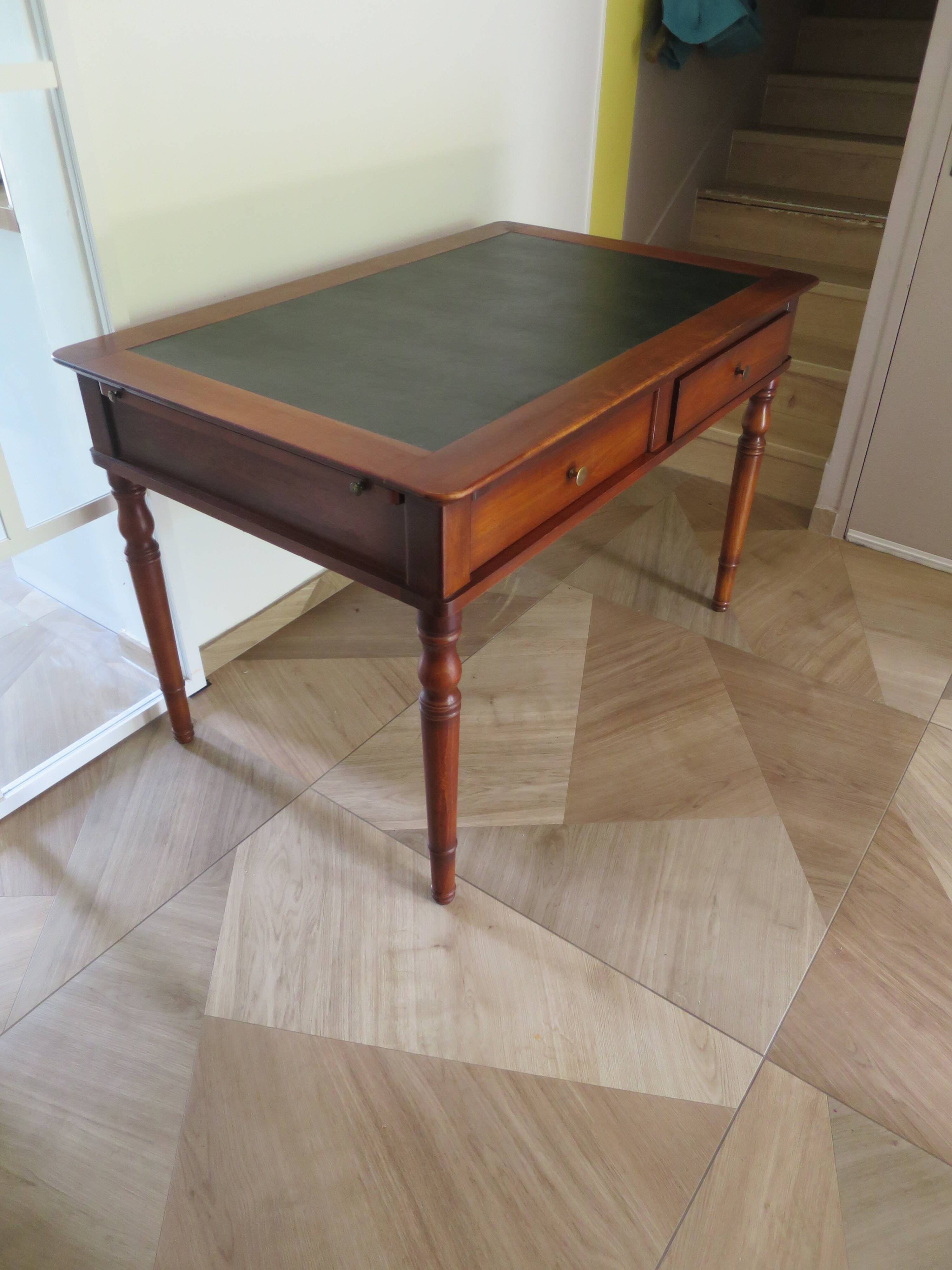 minister's desk - 2 drawers - solid wood - faux leather writing pad - Louis Philippe