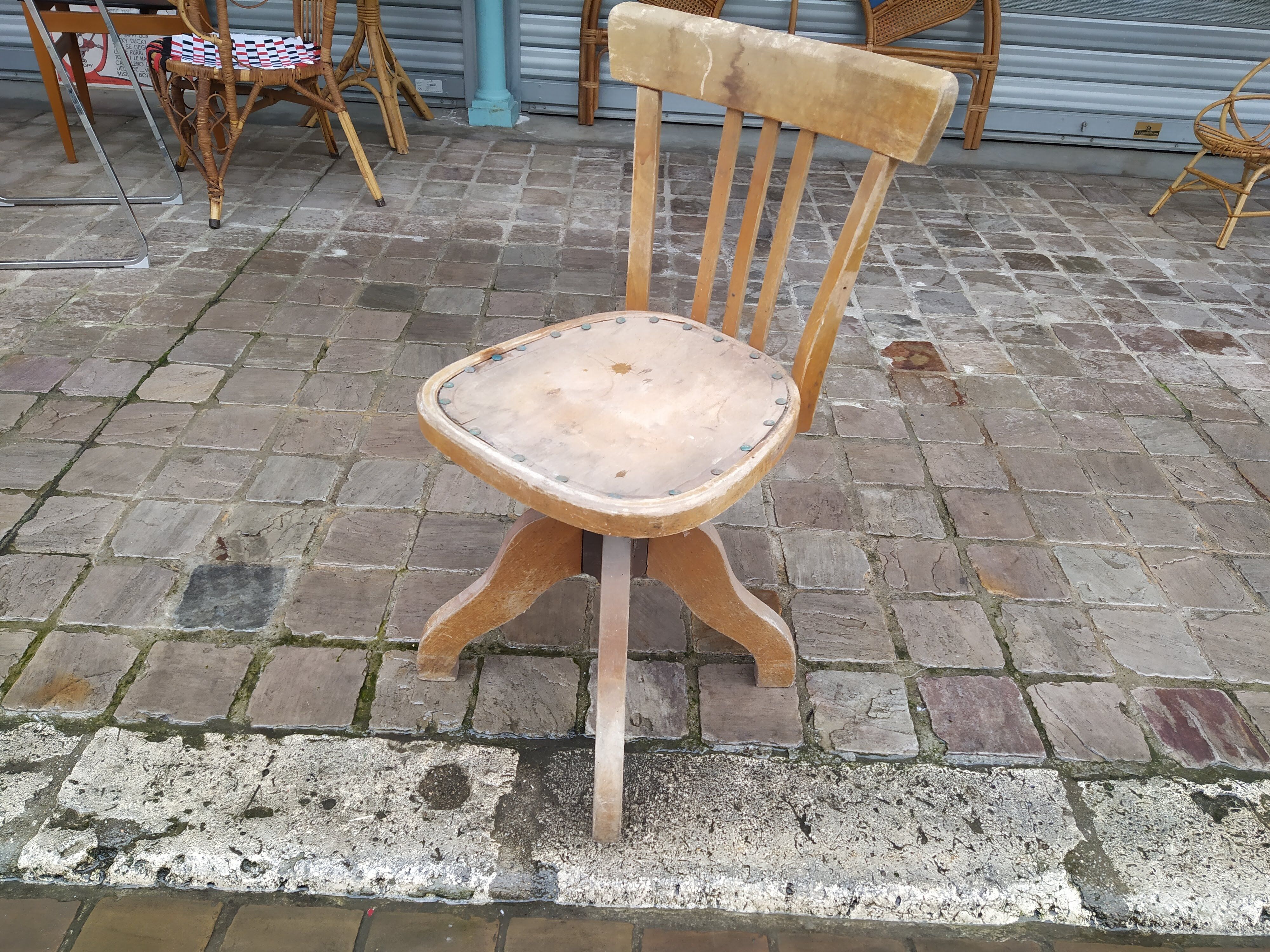 American armchair