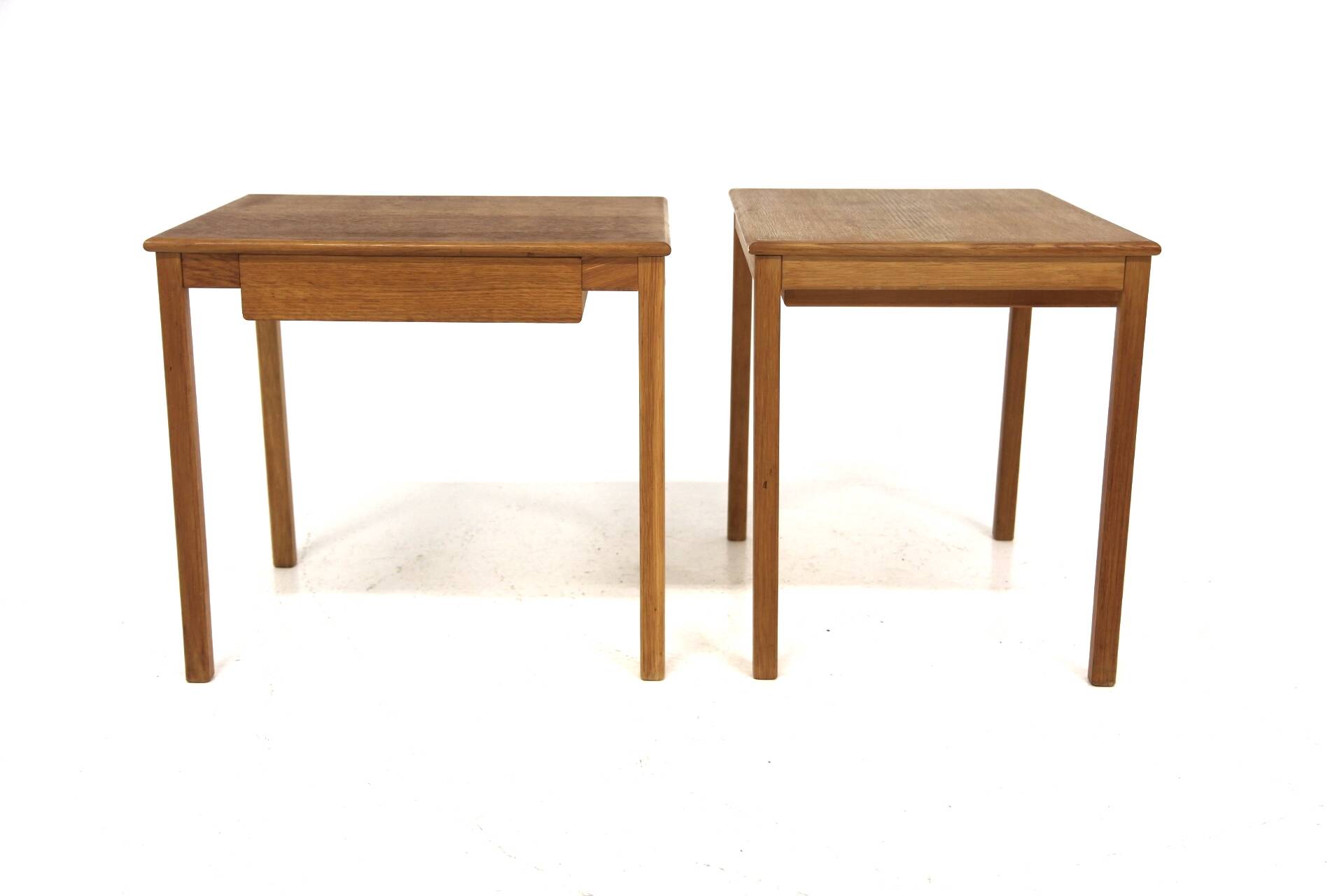 Set de 2 de tables de chevet en chêne, Suède, 1960