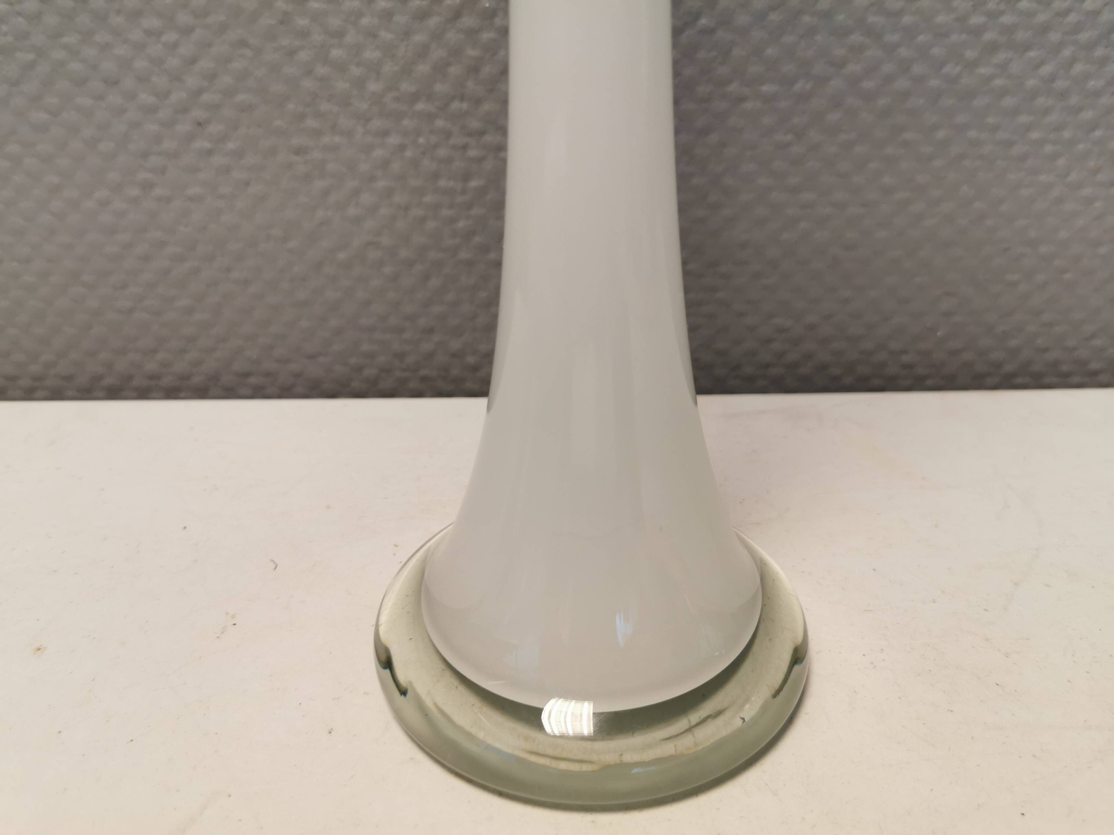 Tall, slim glass vase, in double layer glass (translucent and milky white)