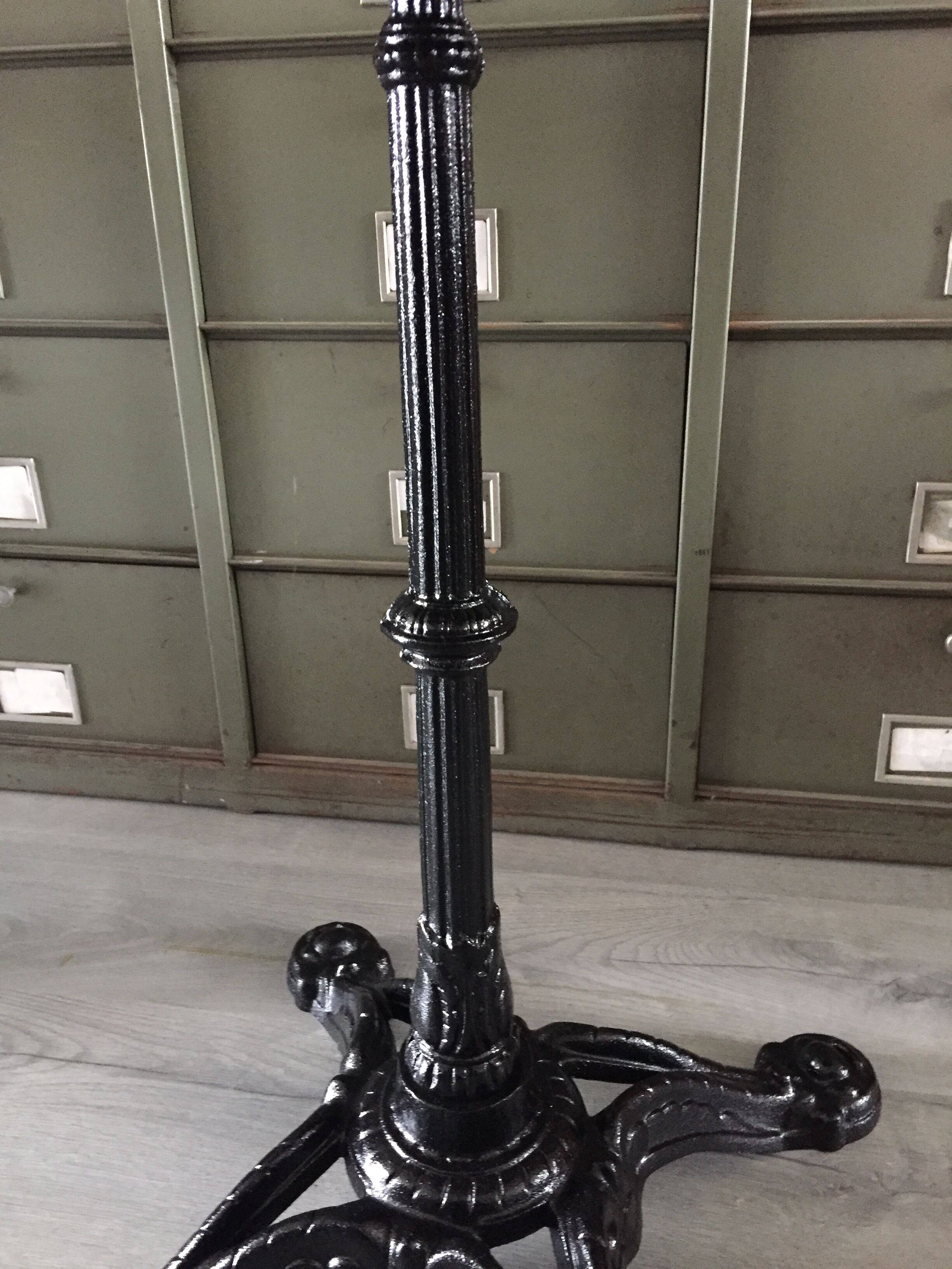 Bistro table "guéridon parisien"