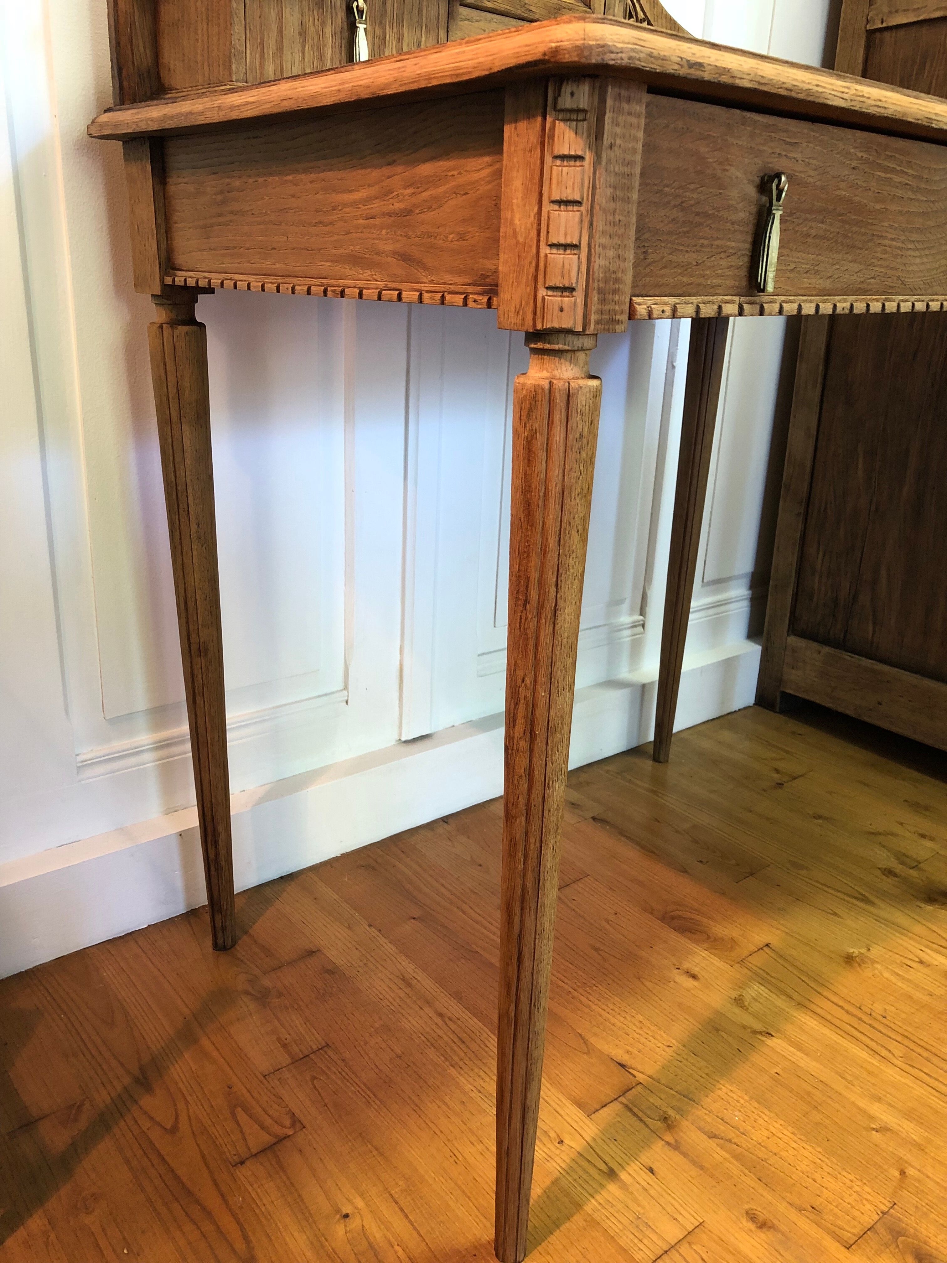 Art Deco dressing table