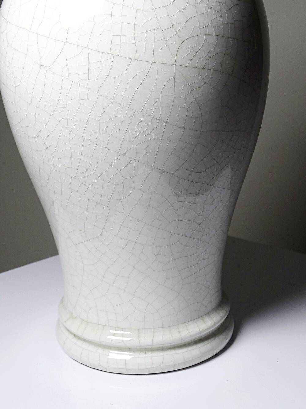 Large baluster vase in cracked white faience, Chinese style, 20th century.