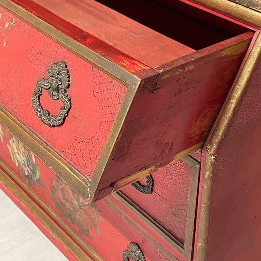 Trumeau with chest of drawers from the mid-20th century in chinoiserie style.