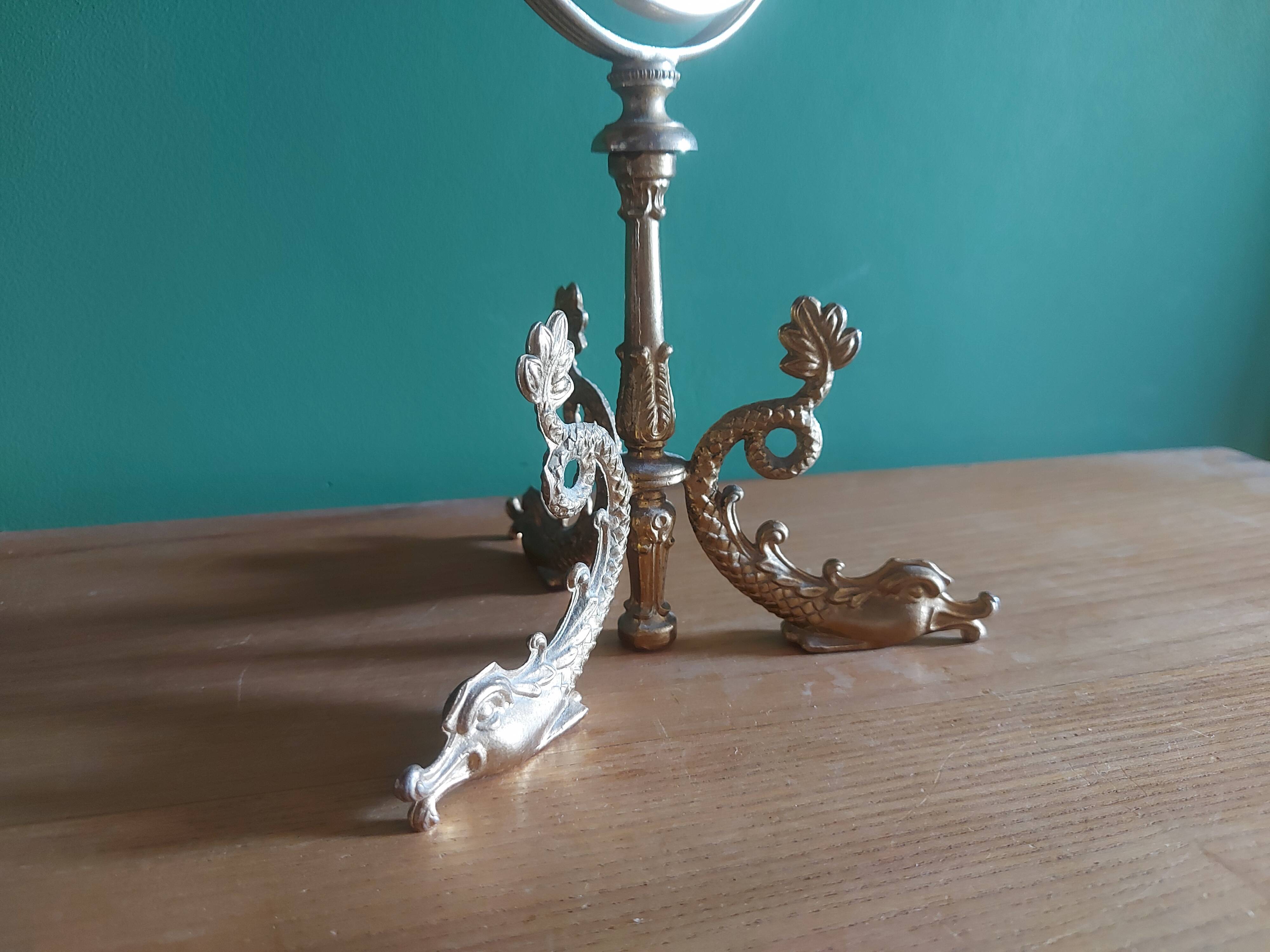 Miroir psyché de table , pieds décor de dauphins