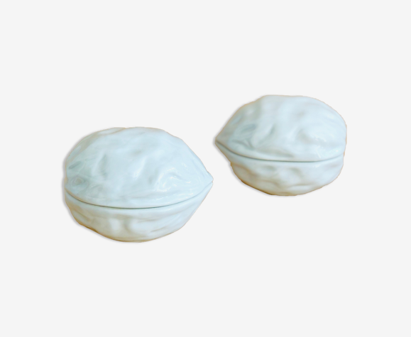 Paire de boîtes noix en porcelaine de Limoges