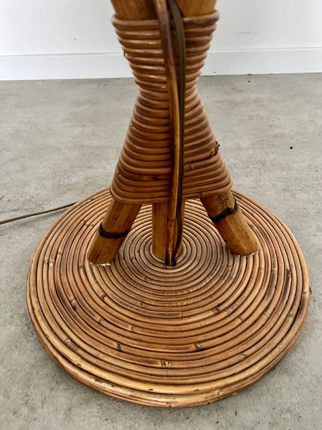 Old bamboo and rattan floor lamp design 60s Louis Sognot vintage lamp