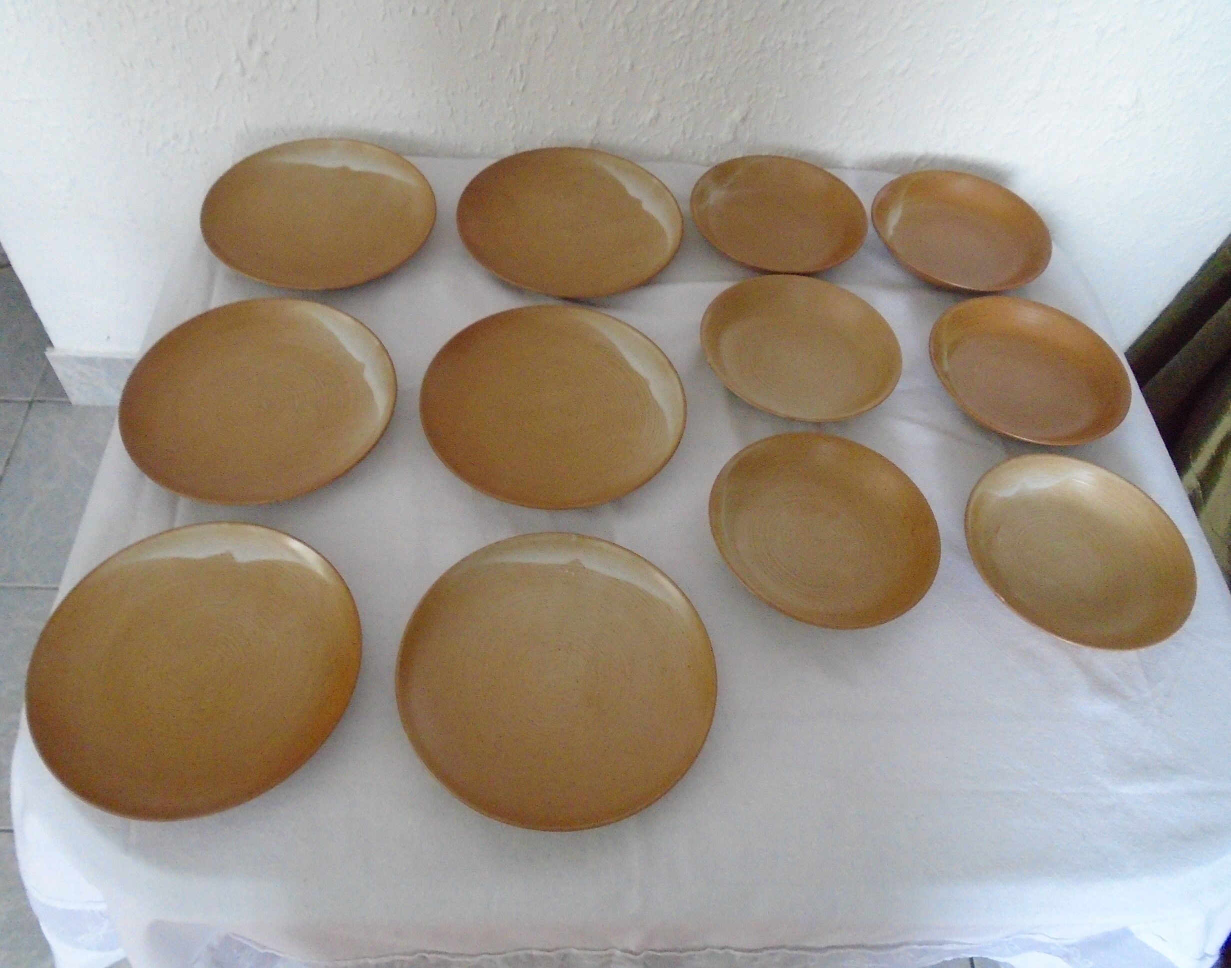 12 assiettes gres village France cnp 6 plates - 6 hollows