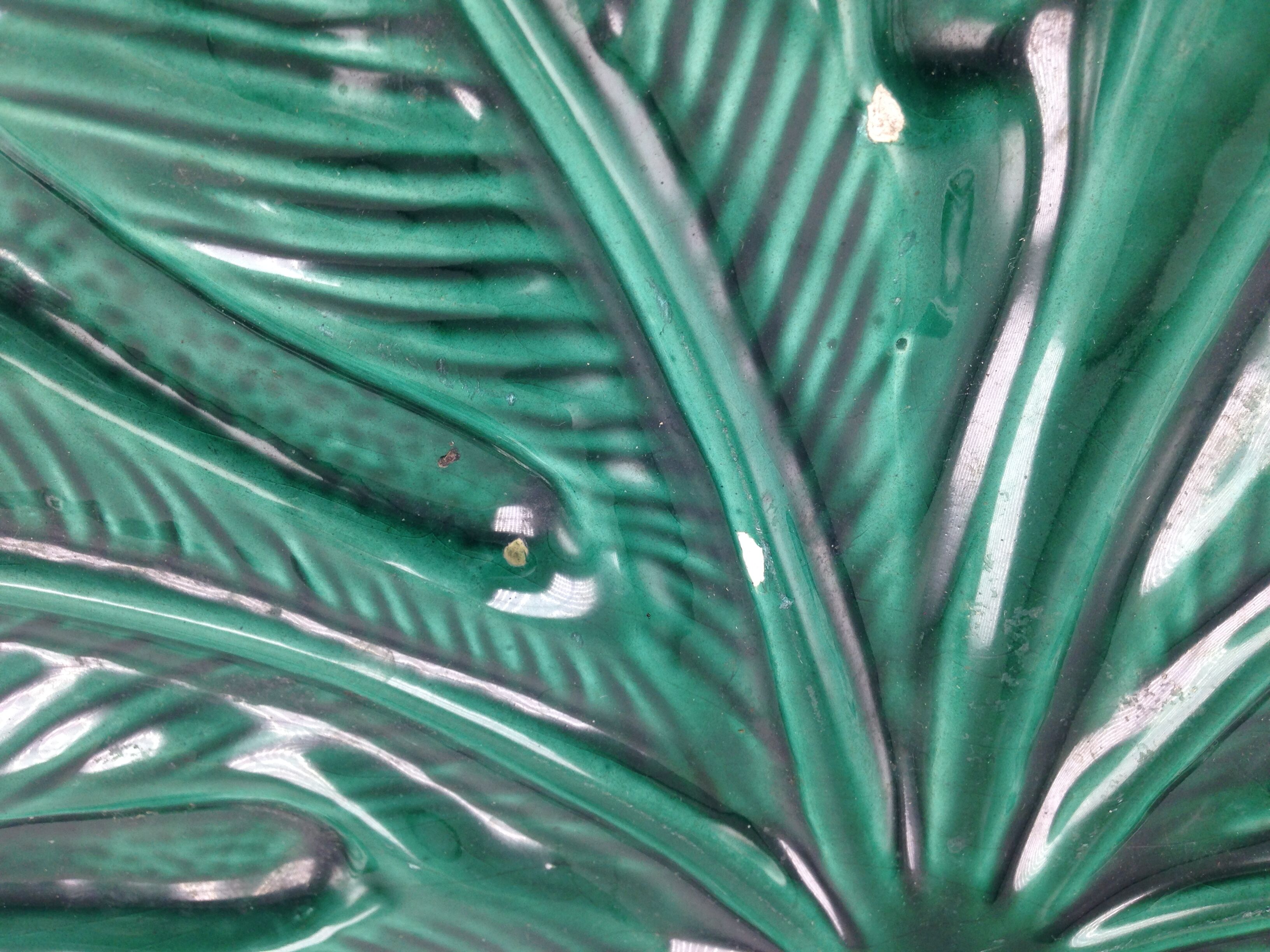 old fruit cup in The faience of Vallauris