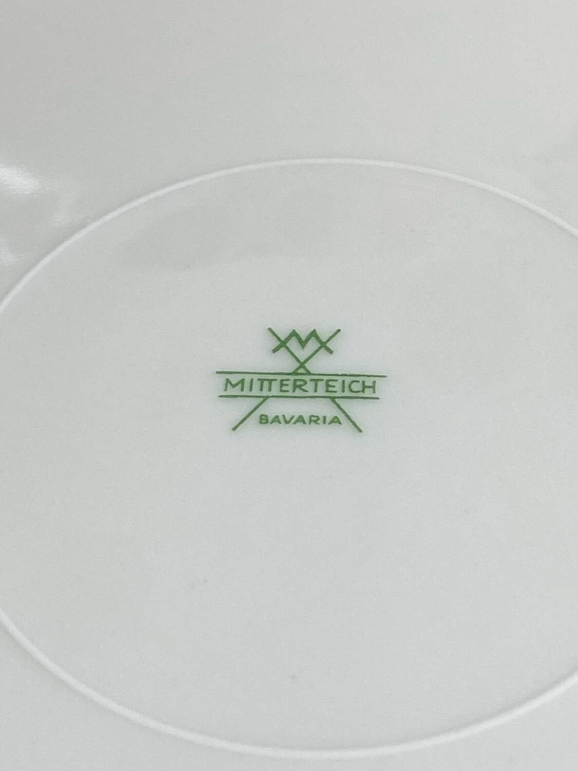 Two large round Bavaria porcelain dishes