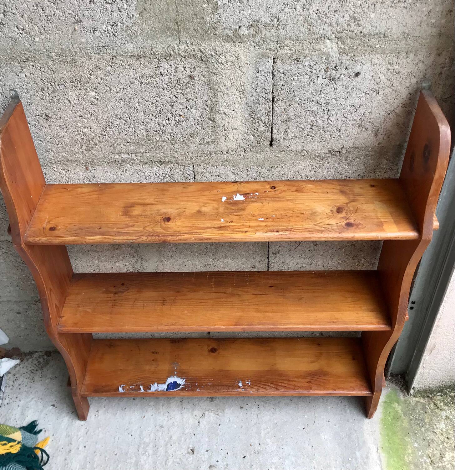Old wooden shelf from the 19th century