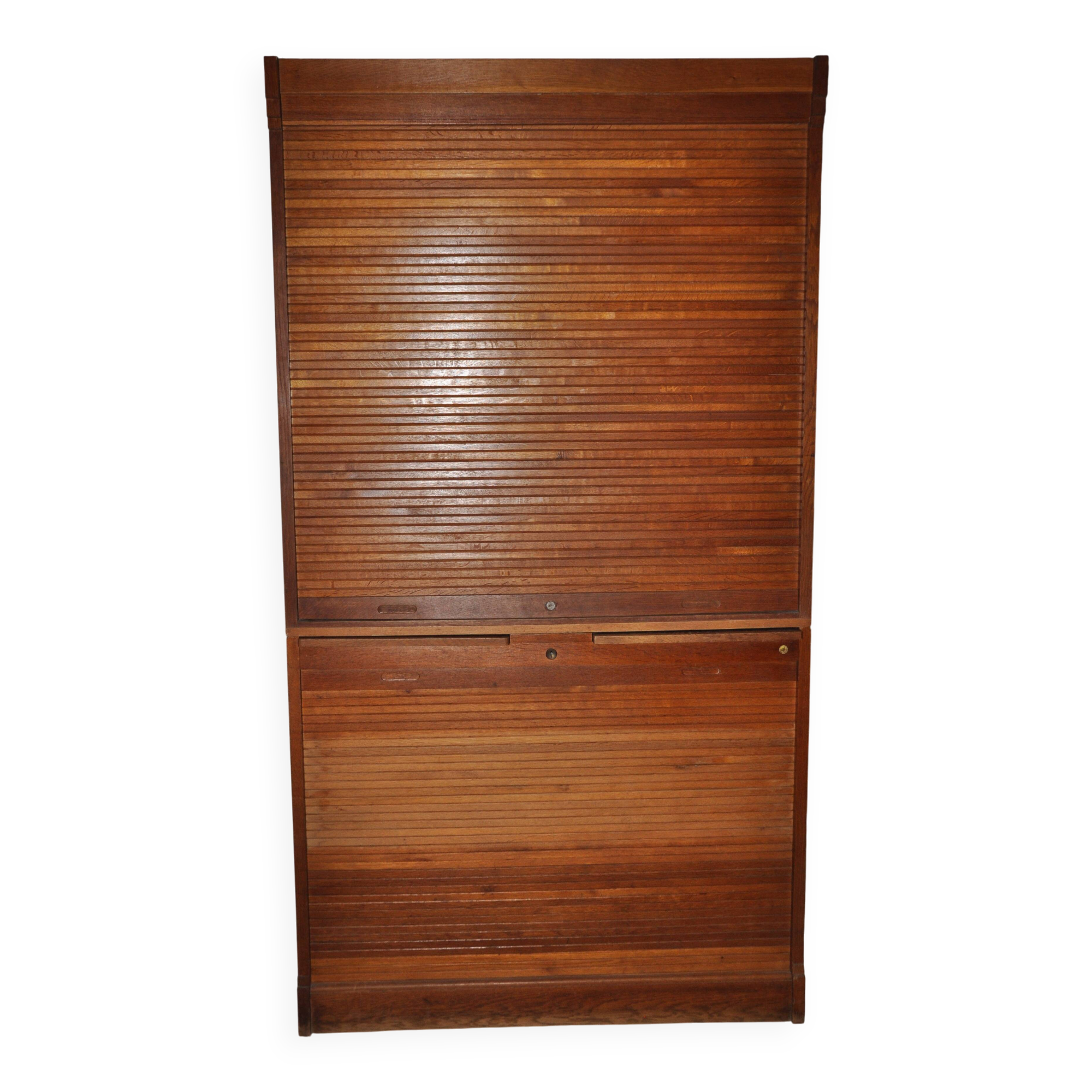 Large curtain cabinet, 2 sections.