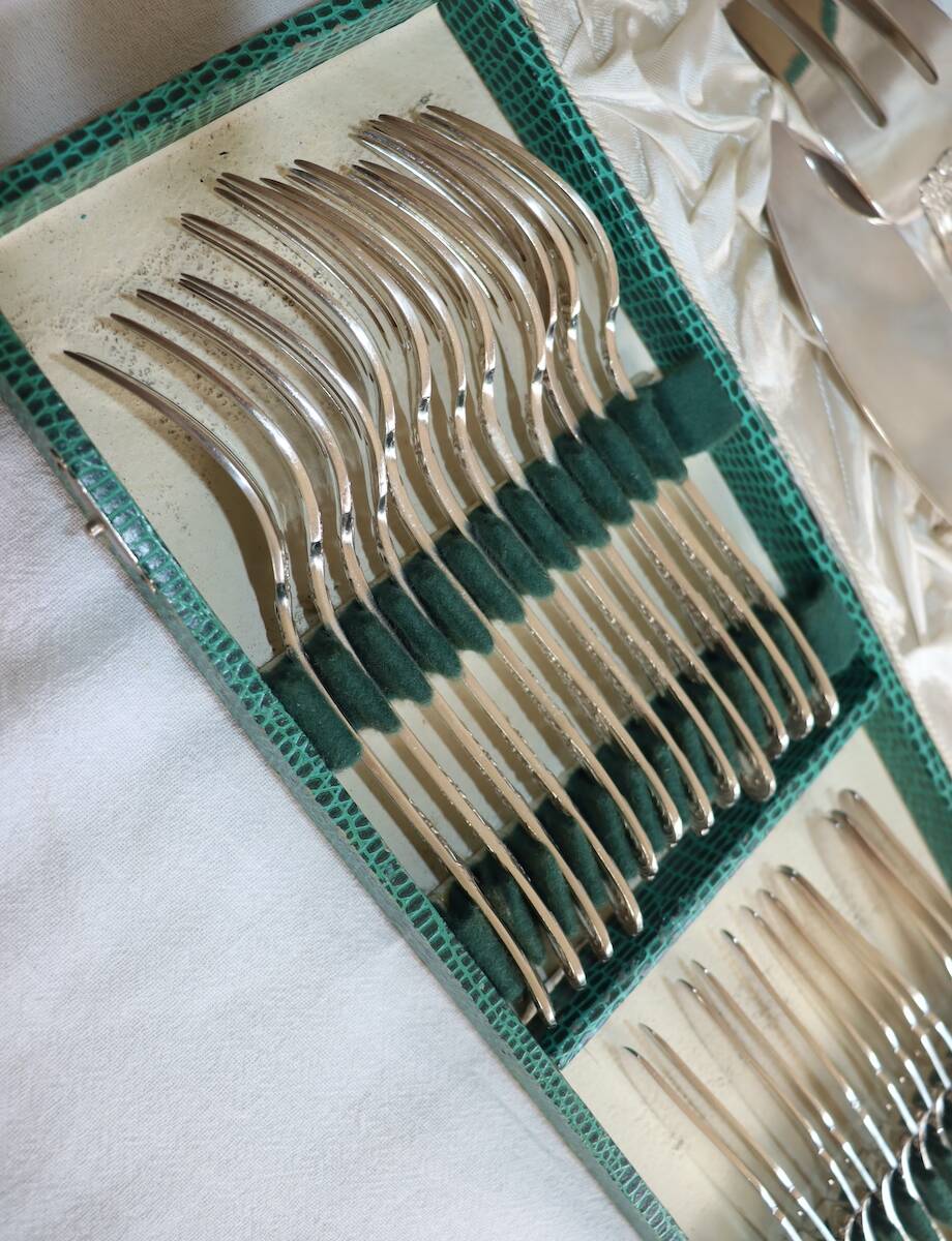Silver-plated fish service by Ravinet d'Enfert