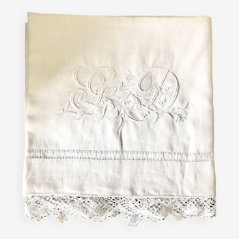 Drap ancien un pur lin brodé et monogrammes