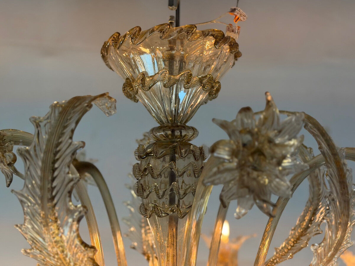 Venetian chandelier in gilded Murano glass, 10 light arms, circa 1920.