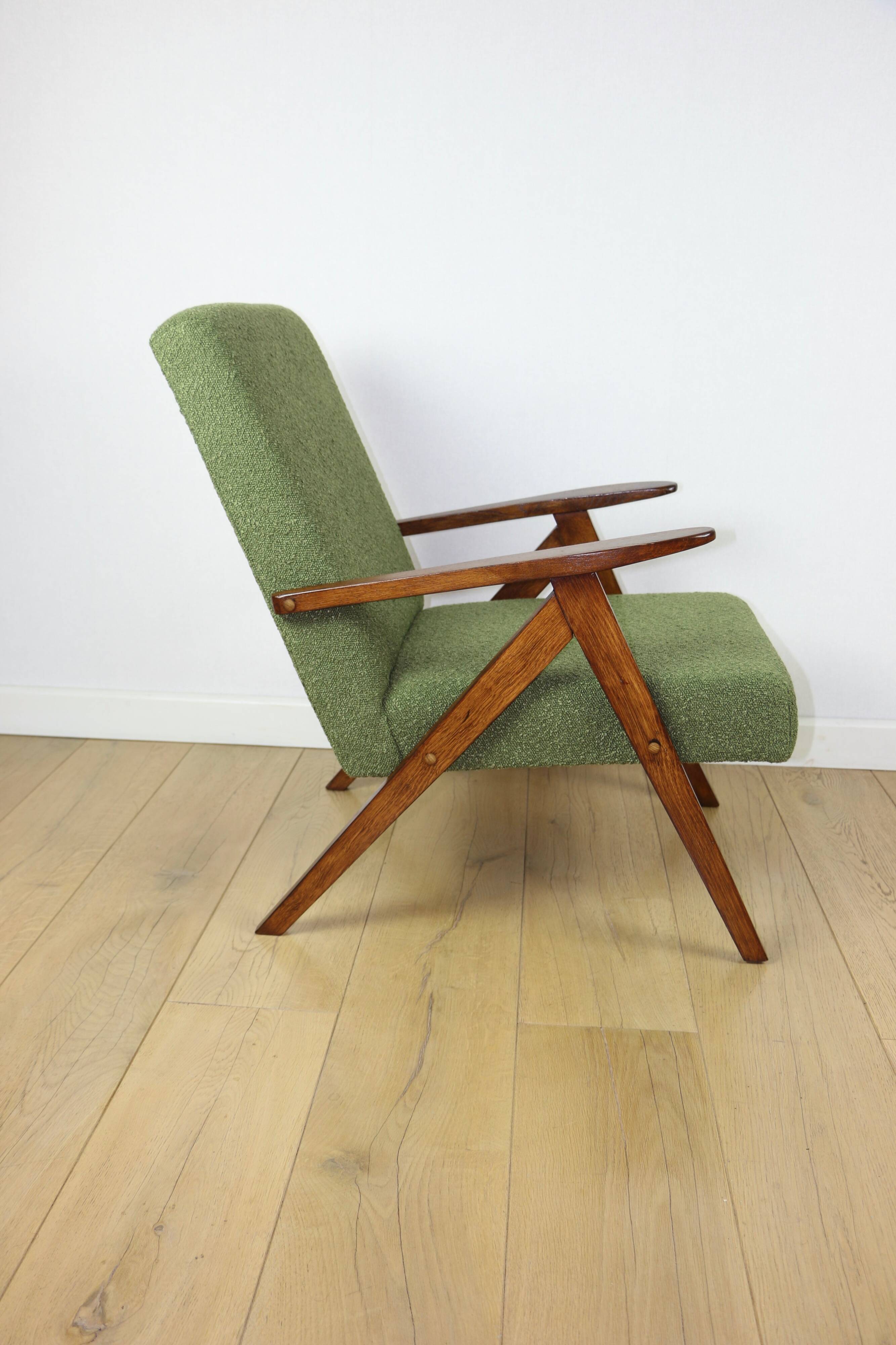 Vintage armchair B-310 VAR green boucle dark structural wood 1970s