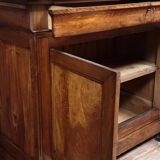 Buffet a doucine époque Louis Philippe en ronce de noyer