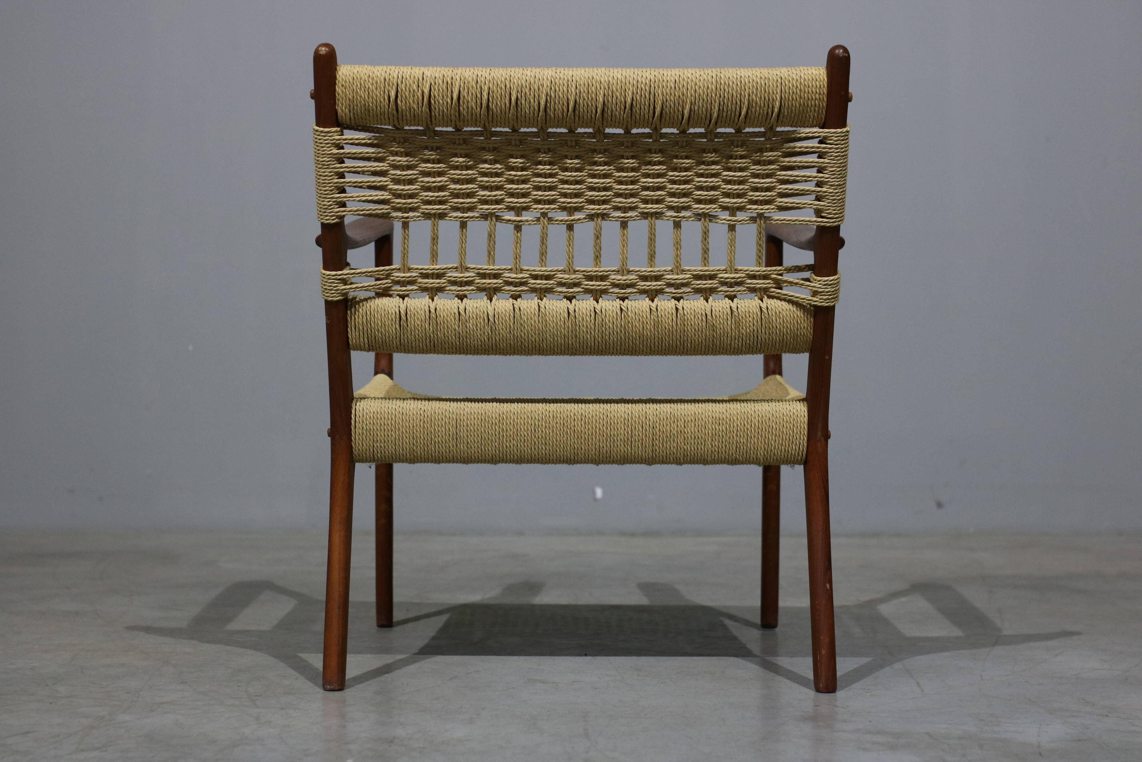 PJ112 armchair by Ole Wanscher for P. Jeppesen Mobelfabrik