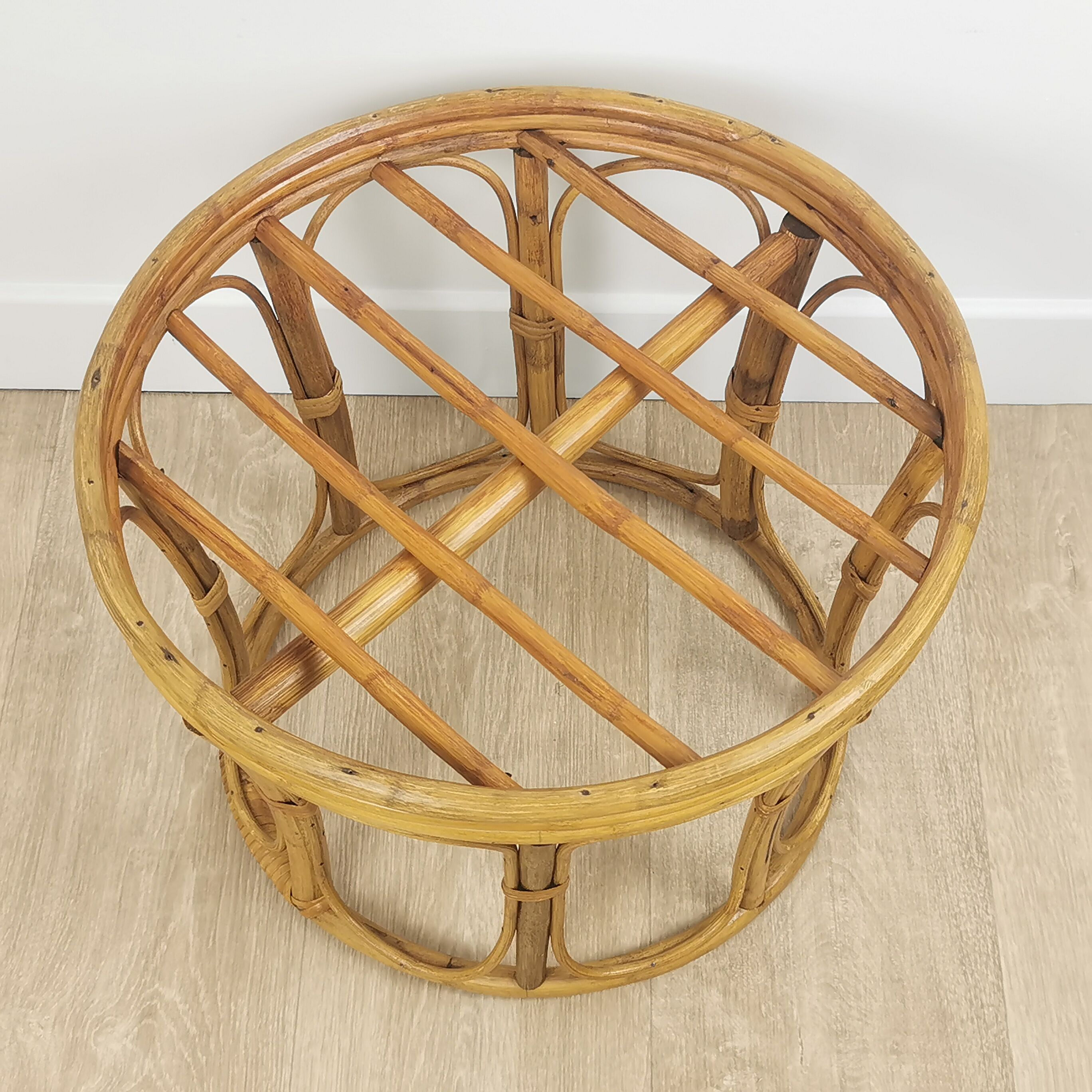 Rattan pouf