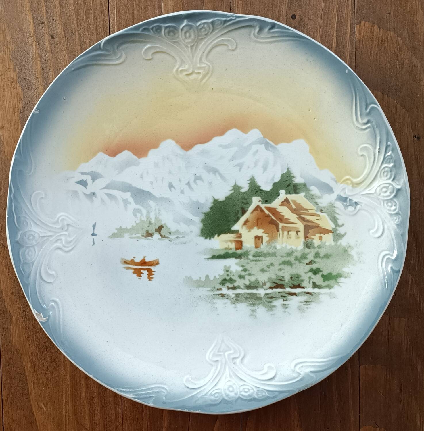 2 Saint Amand plates with mountain decor