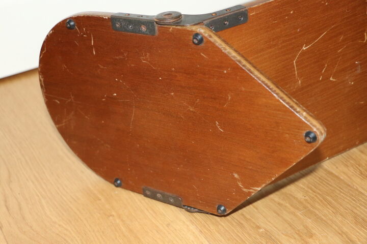 Hairdresser triptych mirror