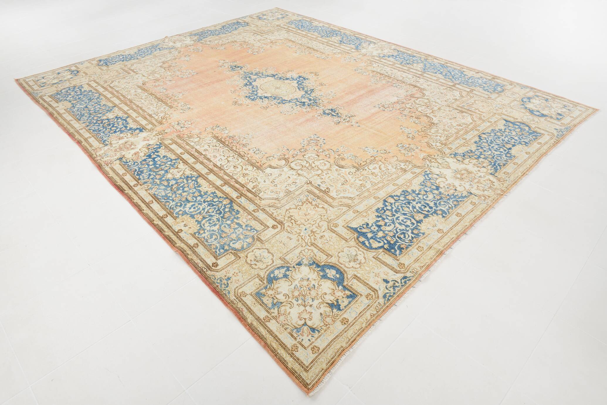 Tapis persan vintage en laine noué main, style classique, motif floral, 300x368.