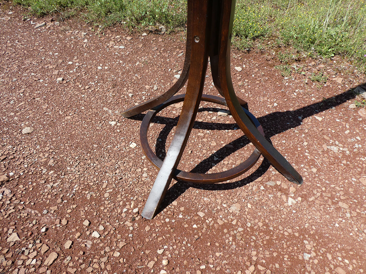 Baumann vintage swivel parrot coat holder of the 60s