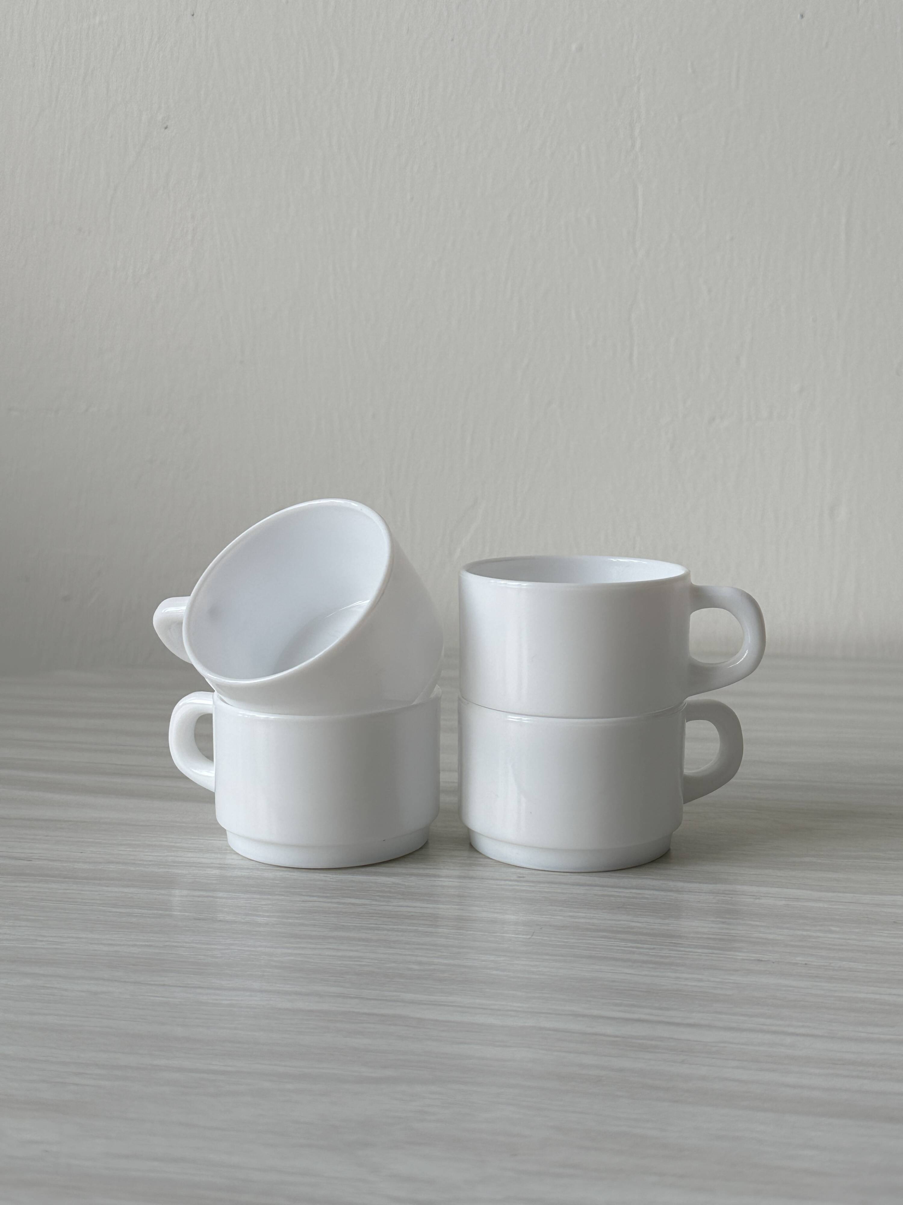 4 white retro espresso cups