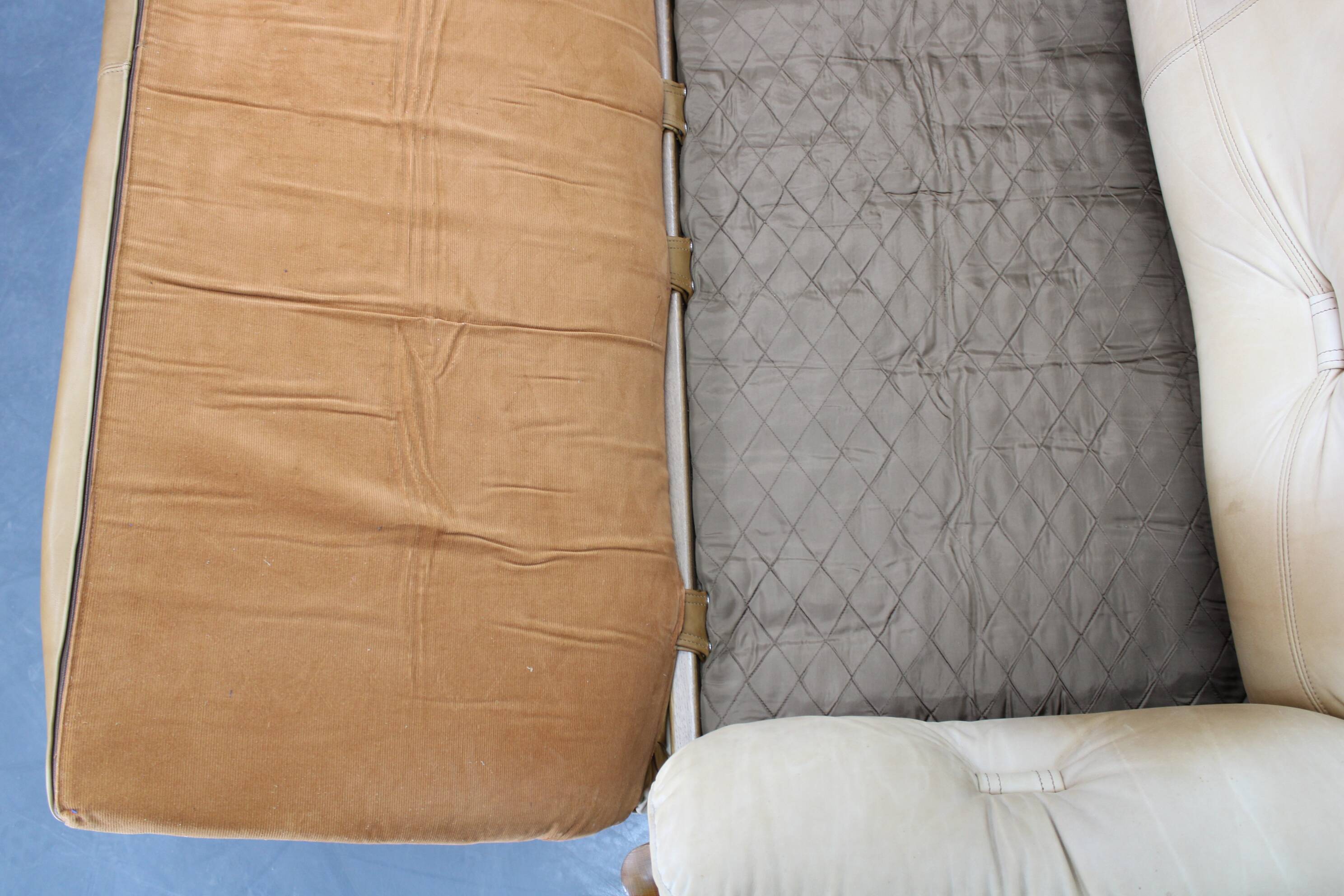 1960s Oak Scandinavian 3-Seater Sofa in Fine Leather Upholstery