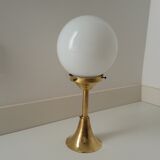 Suspension opaline