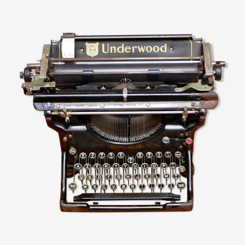 Machine à écrire Underwood début XXe