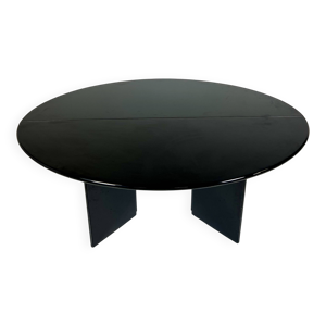 Black Lacquered wood