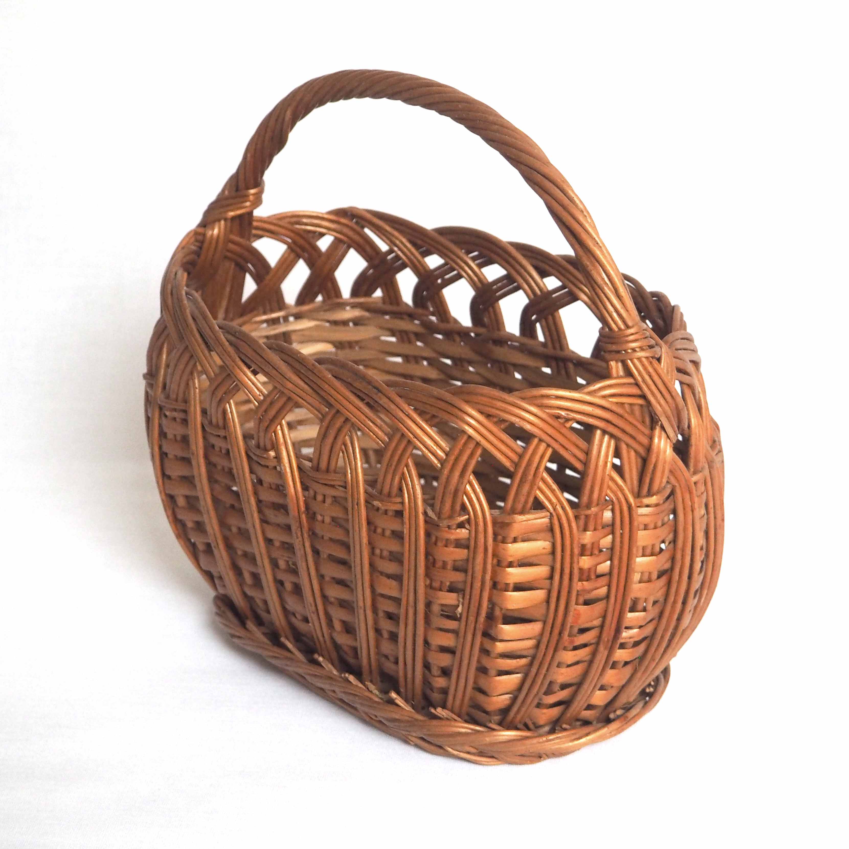 Mini old wicker basket