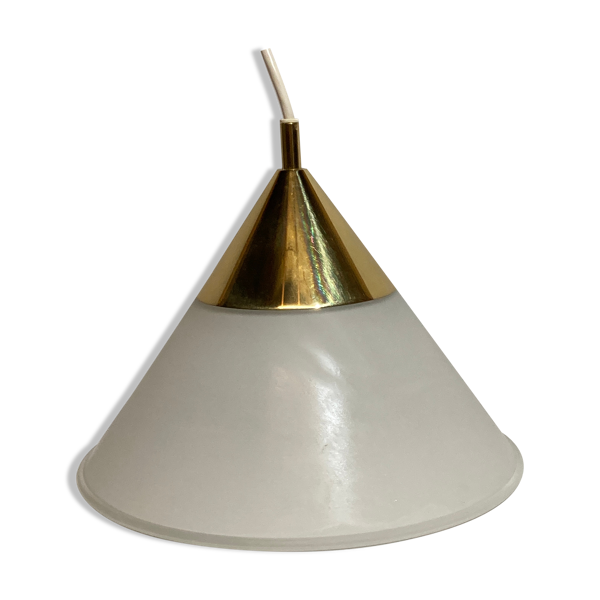 Suspension en laiton et verre opale par Limburg Glashütte