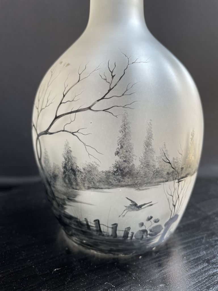 Carafe- Scenery of a lake landscape and a crane taking off