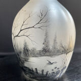 Carafe- Décor d'un paysage lacustre et d'une grue prenant son envol
