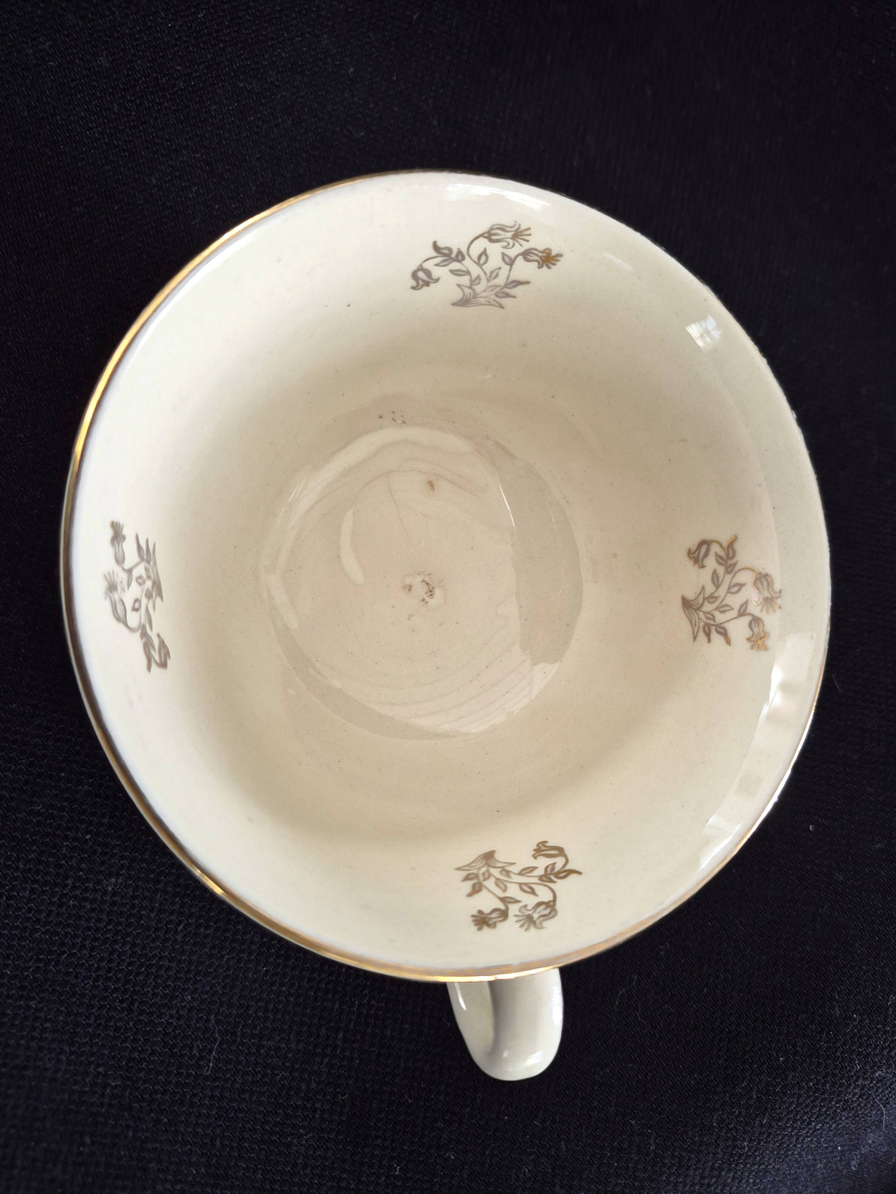 Set of 8 cups and saucers in Gien earthenware, model Valence A040.