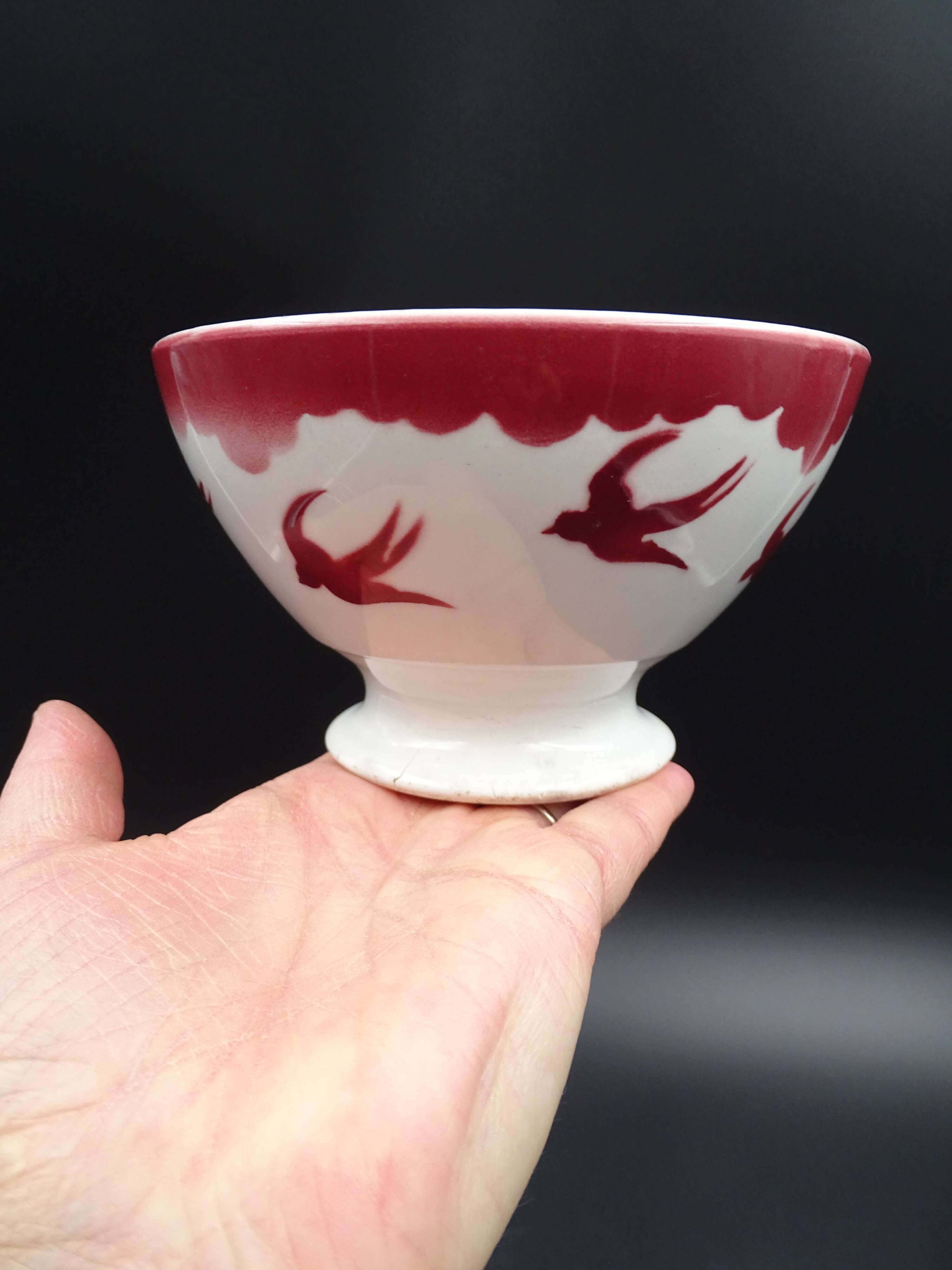 Saarland Digoin's Faience Bowl - Red Swallow Decoration - 1940