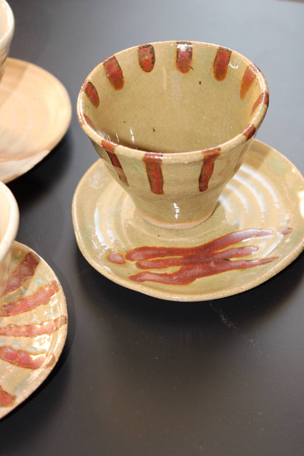 Set of 3 ceramic cups and their saucers – handmade