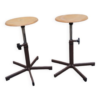 Set of 2 round workshop/architect/school stools