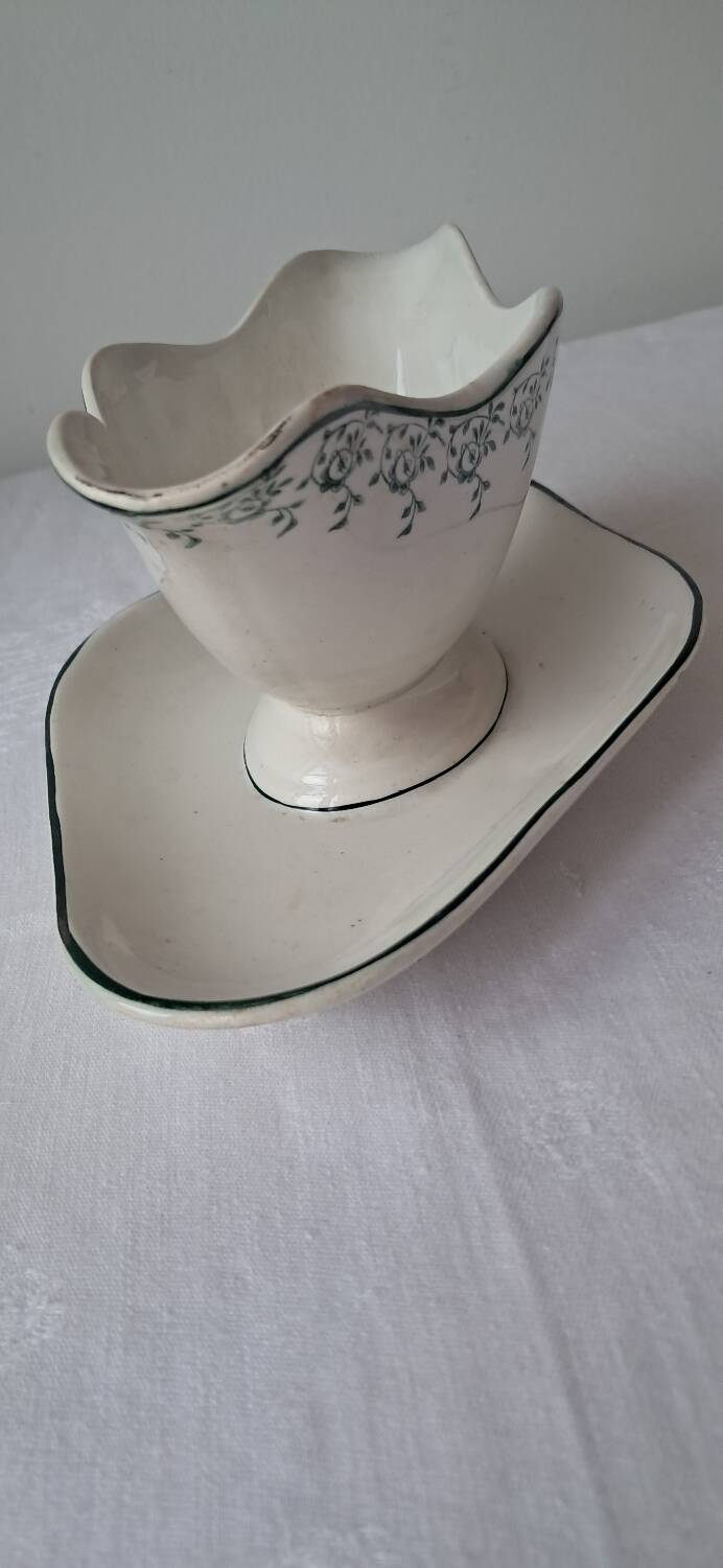Iron clay sauceboat from Moulin des Loups No. 40. Vintage