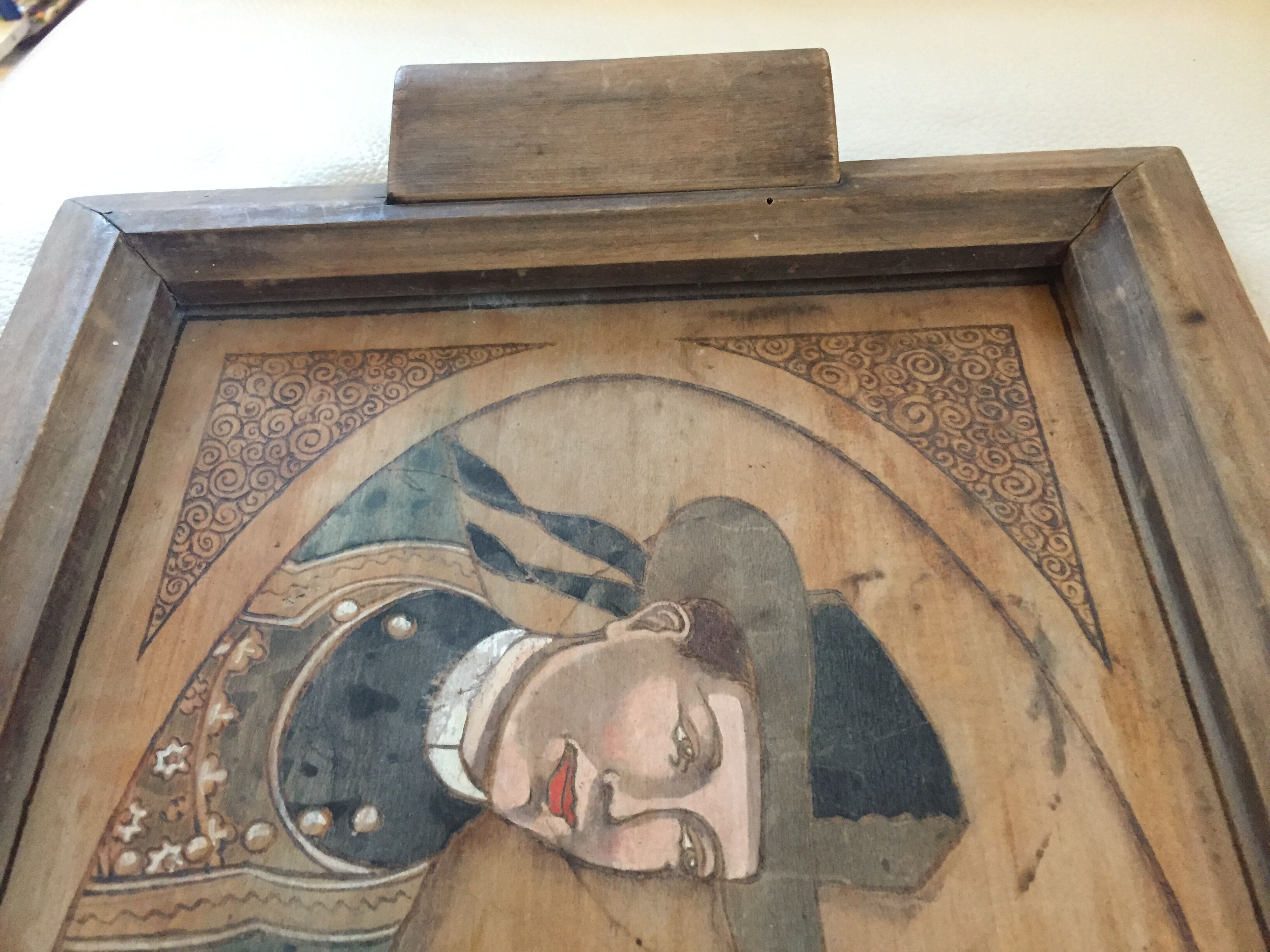 Pyroengraved and painted tray Breton couple