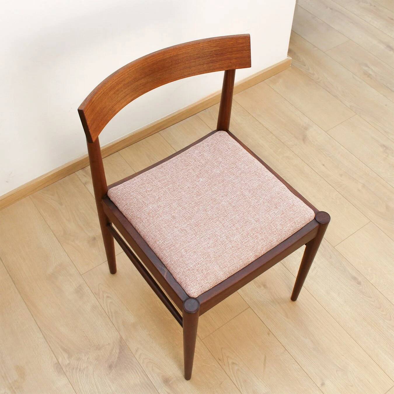 Set of 2 teak chairs by Wiesner-Hager.