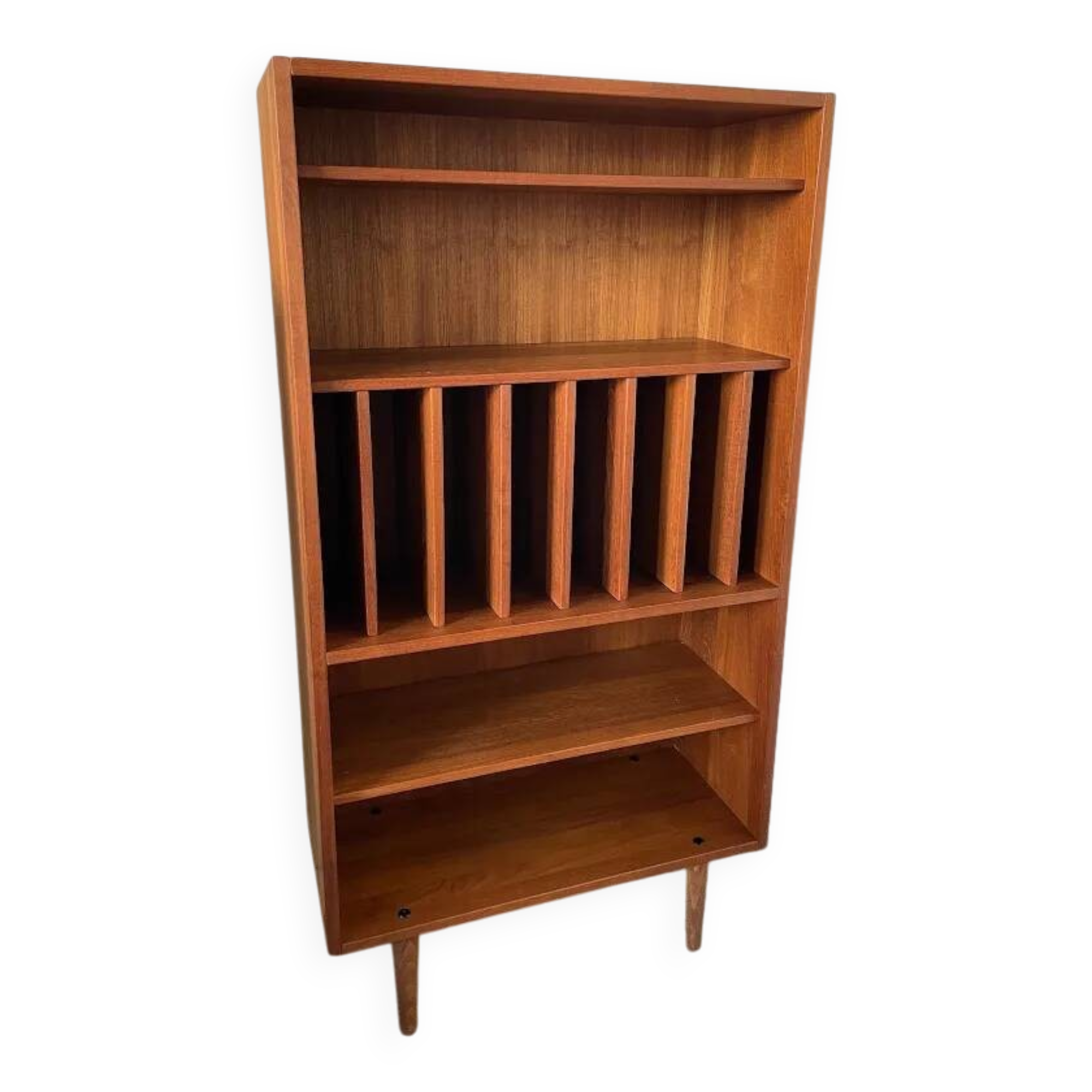 Hundevad highboard audio cabinet