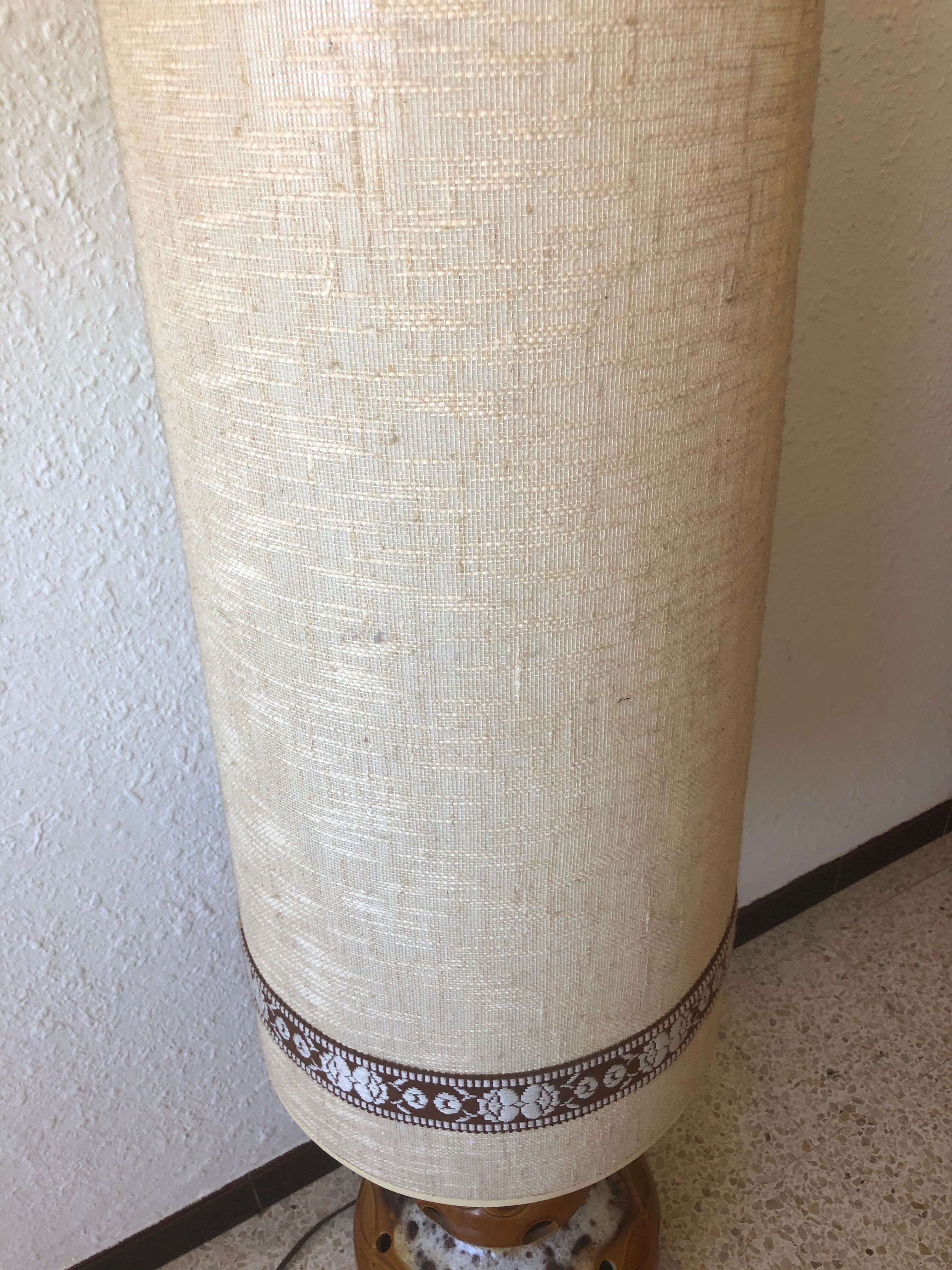 Seventies lamp in cermal